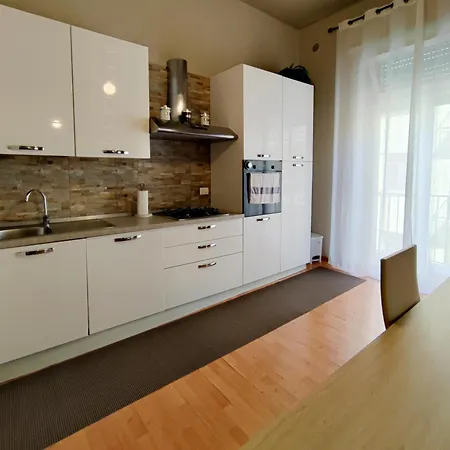 Апартаменты Alp House Палермо
